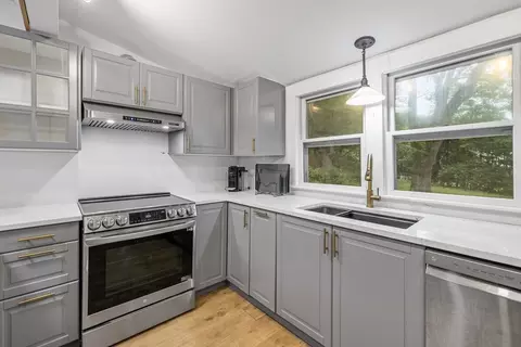 486 Franklin St, Reading, MA 01867 photo 4