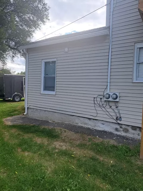 Exterior - 94 Massasoit Rd, Worcester, MA 01604 photo 9 of 11