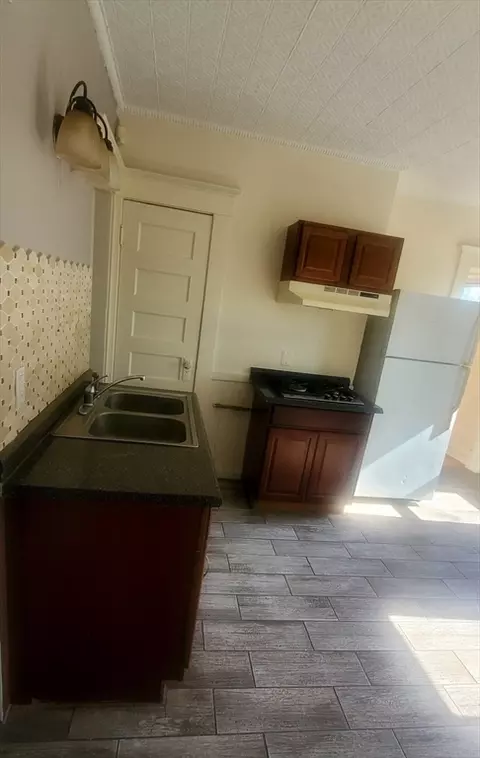 10 Monroe, Springfield, MA 01109 photo 6