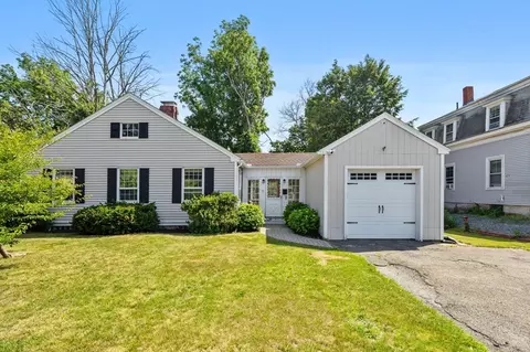 11 N Broadway, Haverhill, MA 01832