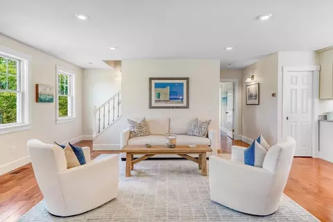 27 Watcha Path, Edgartown, MA 02539 photo 13