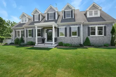 27 Watcha Path, Edgartown, MA 02539 photo 3