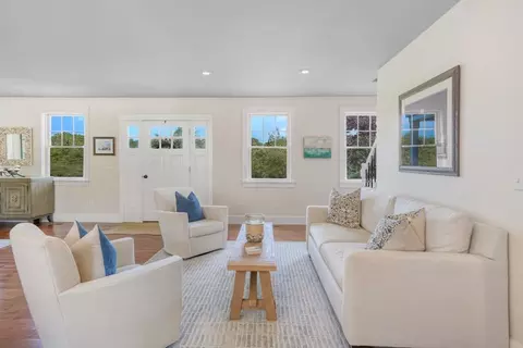 27 Watcha Path, Edgartown, MA 02539 photo 14