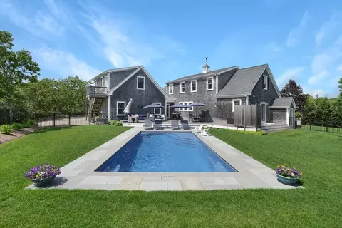 27 Watcha Path, Edgartown, MA 02539 photo 24