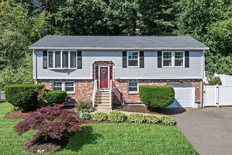 42 Greenwood Rd # B, Peabody, MA 01960