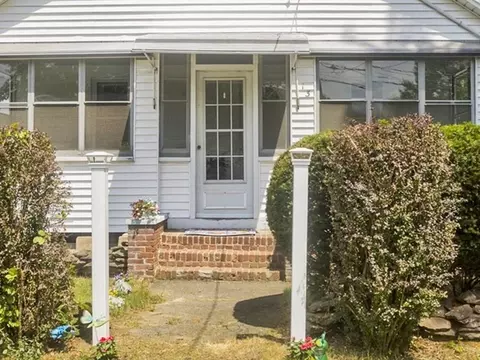 Exterior - 13 Granger St, Springfield, MA 01119 photo 15 of 15