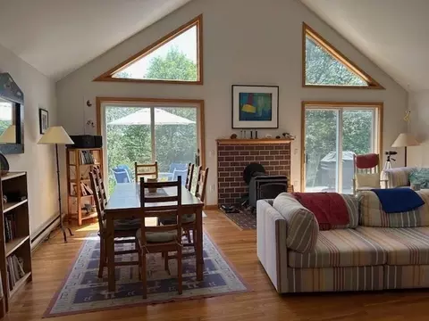 190 Longview Rd, West Tisbury, MA 02575