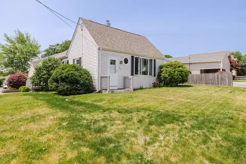 103 Alden Pl, Somerset, MA 02725