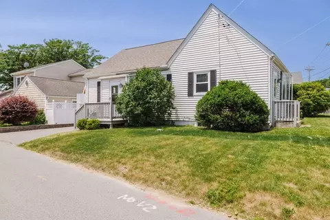 103 Alden Pl, Somerset, MA 02725 photo 6