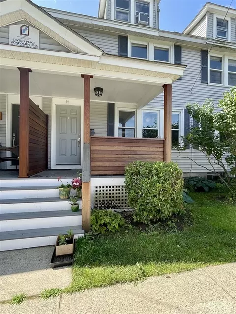 98 Everett St #98, Easthampton, MA 01027 photo 2