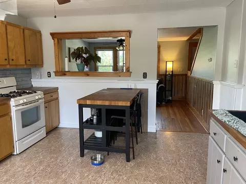98 Everett St #98, Easthampton, MA 01027 photo 11