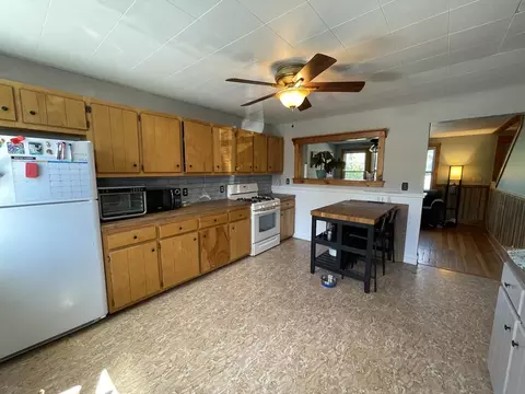98 Everett St #98, Easthampton, MA 01027 photo 9