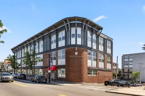 120 Holmes St #309, Quincy, MA 02171