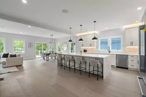 65 Pine St, Dedham, MA 02026 photo 5