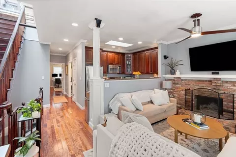 159 M St #3, Boston, MA 02127