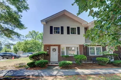 Exterior - 45 Pilgrim Cir #45, Methuen, MA 01844 photo 2 of 5