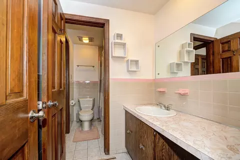 Bath - 45 Pilgrim Cir #45, Methuen, MA 01844 photo 3 of 3