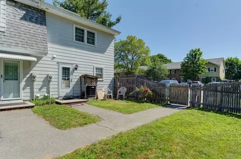 Exterior - 45 Pilgrim Cir #45, Methuen, MA 01844 photo 4 of 5