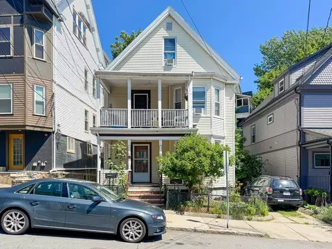 57 Bartlett St, Somerville, MA 02145