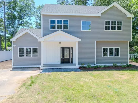 28 Berkshire Ave, Sharon, MA 02067