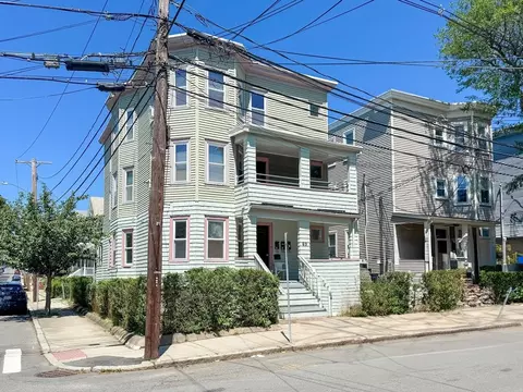 69 Conwell Ave, Somerville, MA 02144