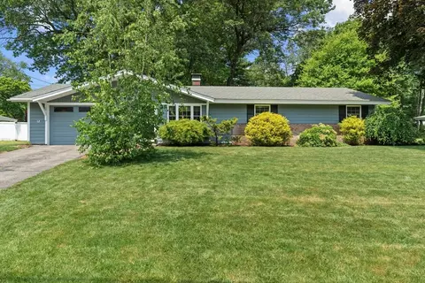 64 Karen Rd, Framingham, MA 01701