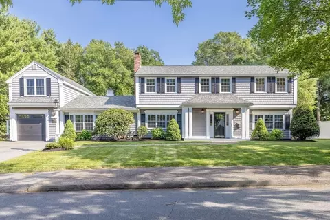 17 Appleton Rd, Natick, MA 01760
