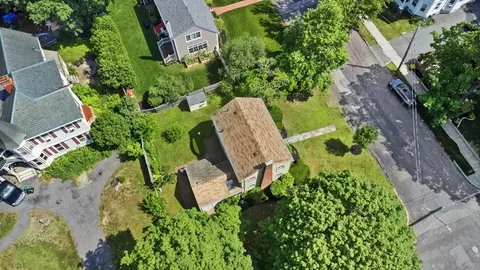 4 Grand St, Reading, MA 01867 photo 28