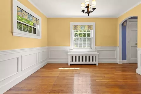 4 Grand St, Reading, MA 01867 photo 10
