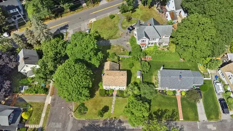 4 Grand St, Reading, MA 01867 photo 27