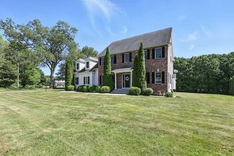 9 Abigail Ln, West Springfield, MA 01089