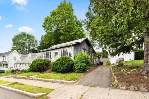 140 Howard, Melrose, MA 02176