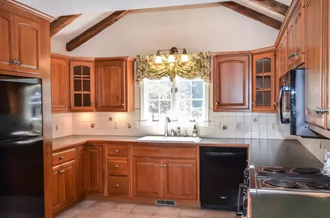 24 Priest Rd, Berlin, MA 01503 photo 7
