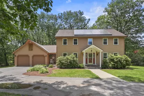 9 Perry Rd, Lancaster, MA 01523