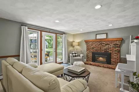 9 Perry Rd, Lancaster, MA 01523 photo 4