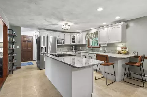 9 Perry Rd, Lancaster, MA 01523 photo 6