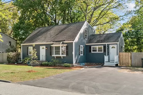 10 Fairmeadow Rd, Wilmington, MA 01887