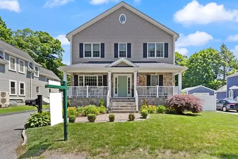 20 Eaton St, Reading, MA 01867 photo 2