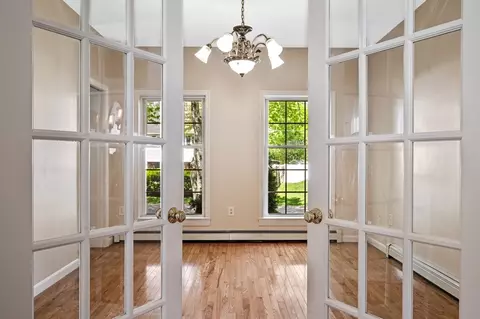 Entry Way - 26 Harvest Rd, Reading, MA 01867 photo 2 of 2