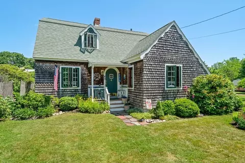 43 Virginia St, Marshfield, MA 02050