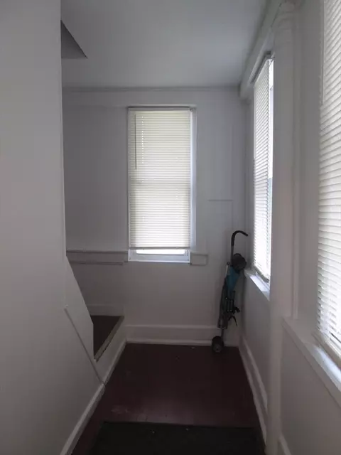 Entry Way - 430 Plainfield St, Springfield, MA 01107 photo 1 of 4