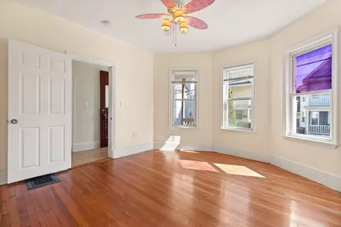 12 Porter St, Everett, MA 02149 photo 9