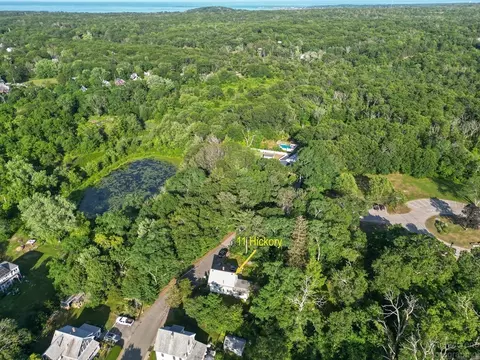 11 Hickory St, Gloucester, MA 01930 photo 5