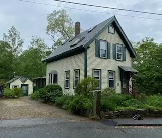 11 Hickory St, Gloucester, MA 01930