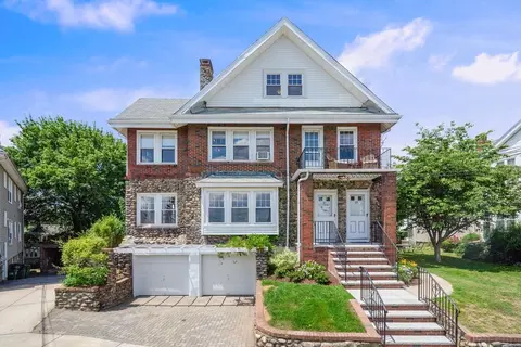 29 Hillcrest Cir #2, Watertown, MA 02472