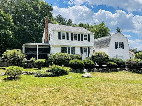 41 Sherrick Ave, Holbrook, MA 02343