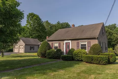 684 Franklin St, Belchertown, MA 01007