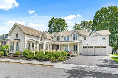 4 Norwood St, Winchester, MA 01890