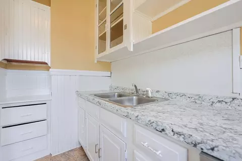 64 Chilmark St, Worcester, MA 01604 photo 12