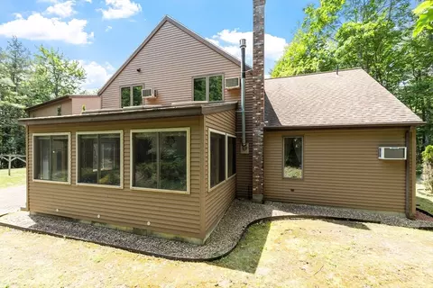95 Willis Rd, Gardner, MA 01440 photo 4
